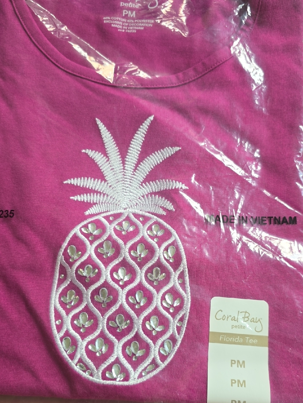 Coral Bay beachy Pink Short-Sleeve Tee size Petite Medium -  jeweled Pineapple